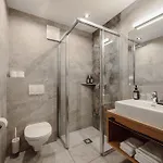 Готель Loj - Our Kind Of Place 4*
