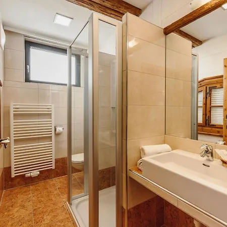 Готель Loj - Our Kind Of Place 4*