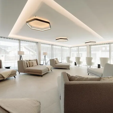 Hotel Loj - Our Kind Of Place Flachau