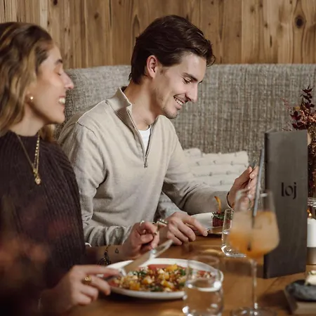 Hotel Loj - Our Kind Of Place Flachau