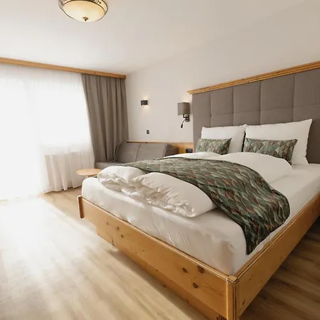 Hotel Loj - Our Kind Of Place 4*