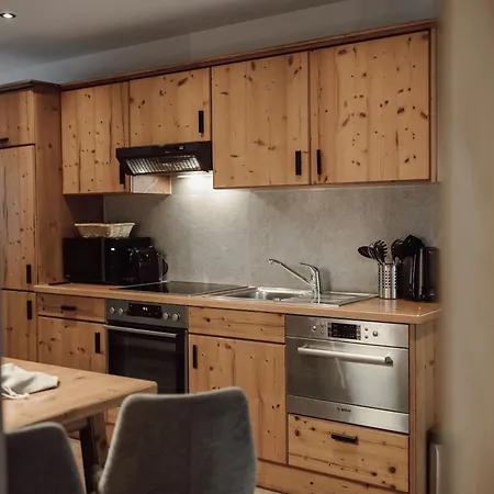 Loj - Our Kind Of Place Готель 4*