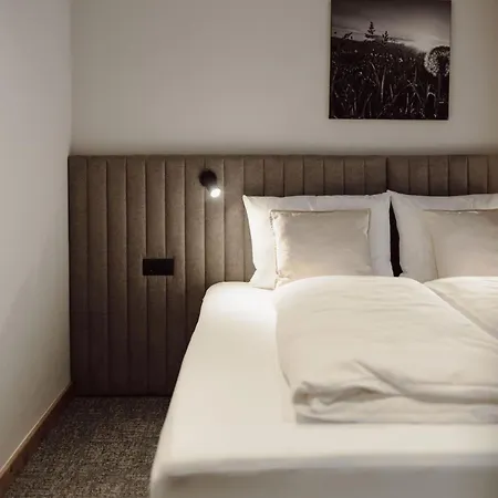 Loj - Our Kind Of Place Готель 4*