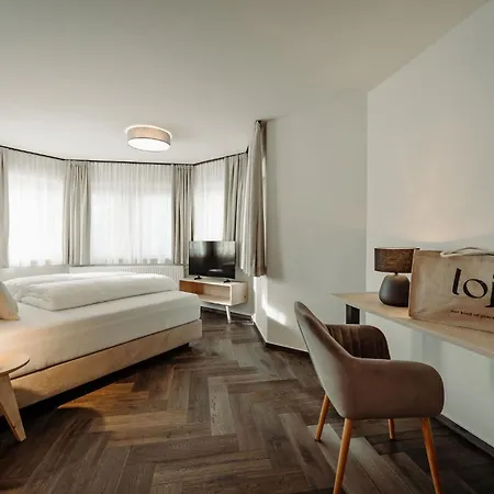 Loj - Our Kind Of Place Флахау