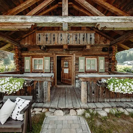 Hotel Loj - Our Kind Of Place Hotel Flachau