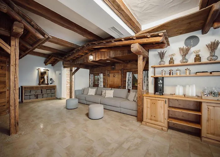 Loj - Our Kind Of Place Hotel 4*